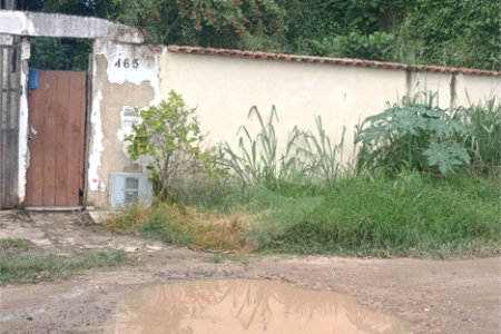 Área de Terra à venda com 4 quartos, sendo 1 suíte, em Pedra de Guaratiba, Rio de Janeiro, RJ
