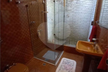 Casa à venda com 5 quartos, sendo 2 suítes, no condomínio Estância Marambaia, Vinhedo - SP