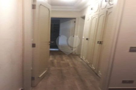 Apartamento à venda com 3 quartos, sendo 1 suíte, em Real Parque, São Paulo, SP