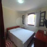 Casa à venda com 4 quartos, sendo 1 suíte, no condomínio Parque São Gabriel, Itatiba - SP