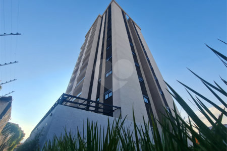 Apartamento à venda com 3 quartos, sendo 1 suíte,  em Jardim Refúgio, Sorocaba, SP