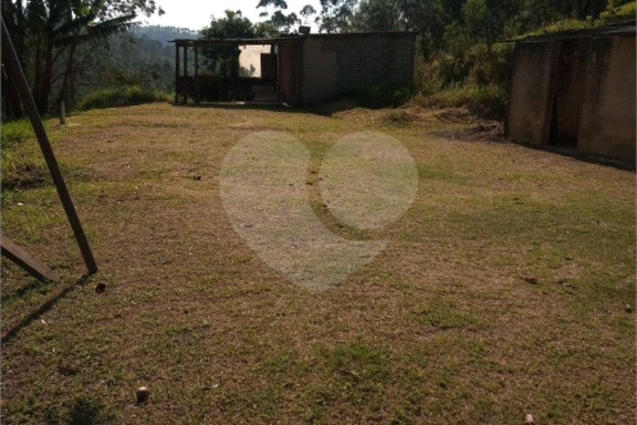 Chácara à venda com 3 quartos, sendo 1 suíte, em Jardim dos Lagos, Franco da Rocha, SP