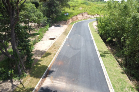Terreno à venda no condomínio Jardim Steck, Louveira - SP