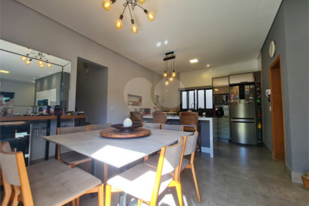 Casa com 4 dormitórios à venda, 214 m² por R$ 1.890.000 - Parque Arco Iris - Atibaia/SP