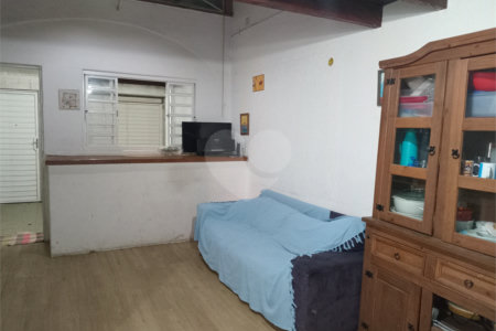 Casa térrea de 90² no Campo Belo com 2 dormitórios e vaga de garagem