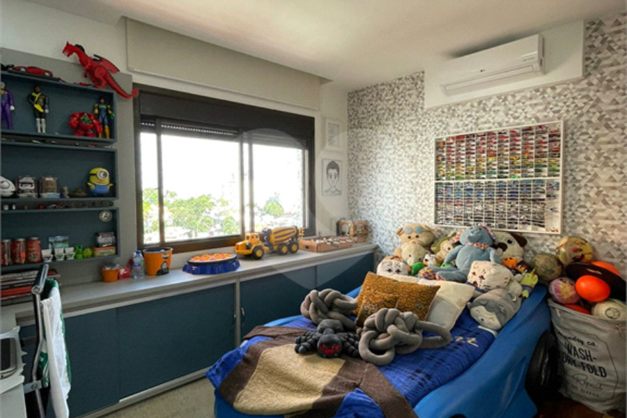 Apartamento à venda com 4 quartos, sendo 3 suítes,  em Santana, São Paulo, SP