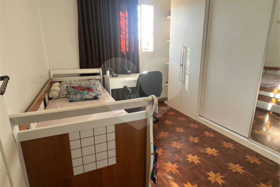 Sobrado à venda com 3 quartos, sendo 1 suíte, em Vila Dom Pedro Ii, São Paulo, SP