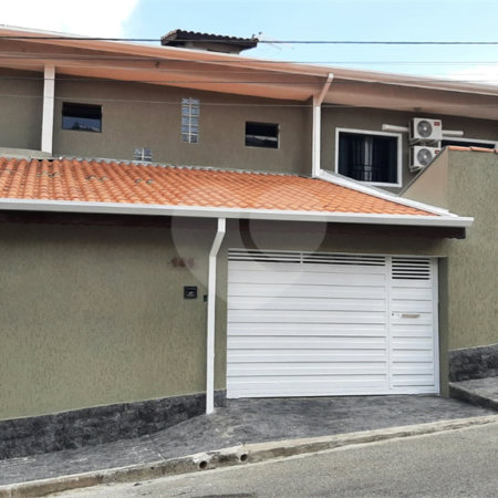 Casa à venda com 3 quartos, sendo 1 suíte,  em Vila Cecília, Mogi das Cruzes, SP