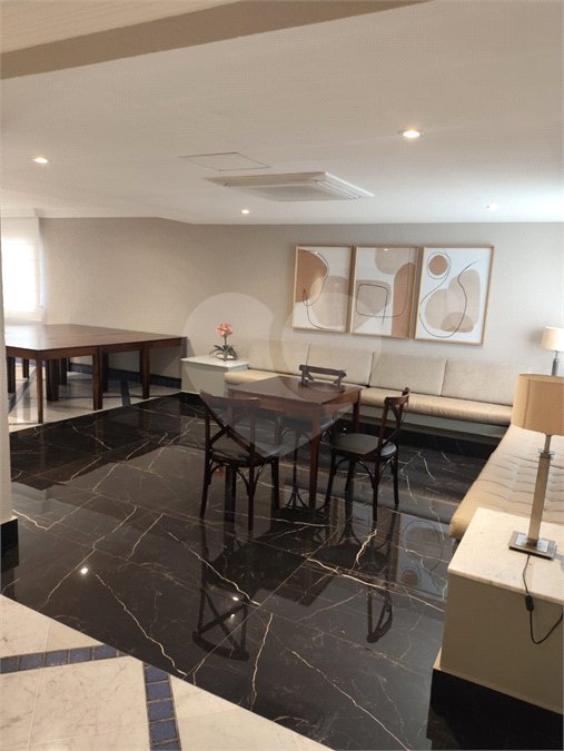 Apartamento à venda com 3 quartos, sendo 1 suíte, em Indianópolis, São Paulo, SP