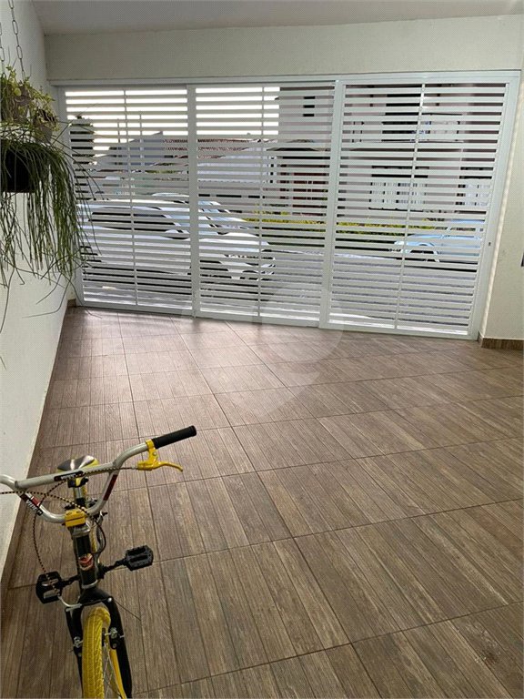 Casa à venda com 3 suítes no condomínio Residencial Rubi, Mogi das Cruzes - SP