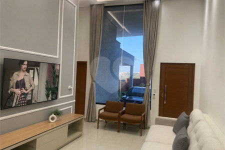 Casa à venda com 3 quartos, sendo 1 suíte, no condomínio Horto Florestal II, Sorocaba - SP