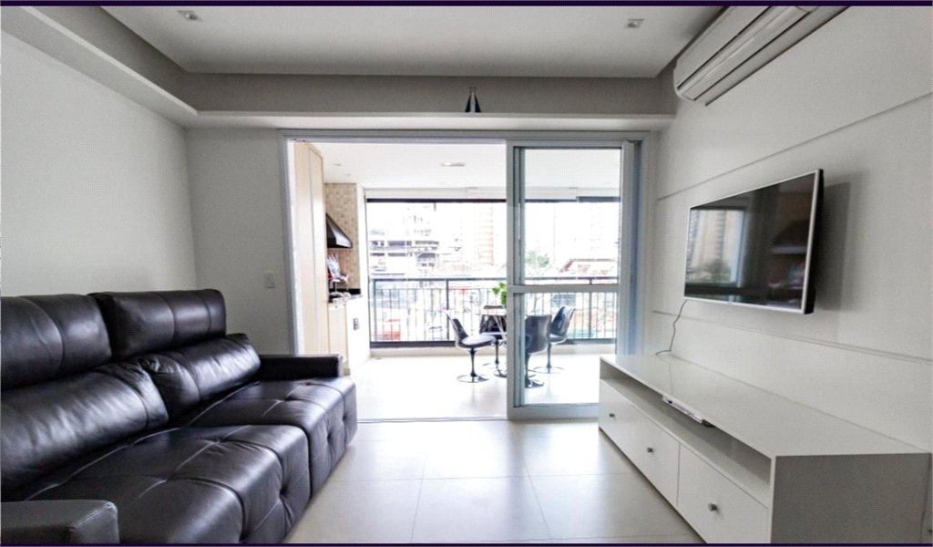 Apartamento à venda com 2 quartos, sendo 1 suíte,  em Vila Cordeiro, São Paulo, SP