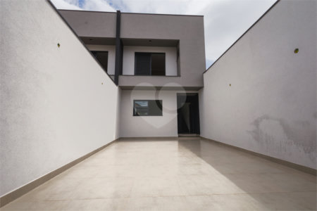 Casa à venda com 3 suítes em Jardim Santa Mena, Guarulhos, SP