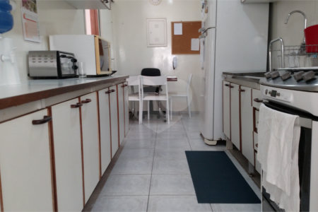 Apartamento à venda com 3 quartos, sendo 1 suíte,  em Vila Uberabinha, São Paulo, SP