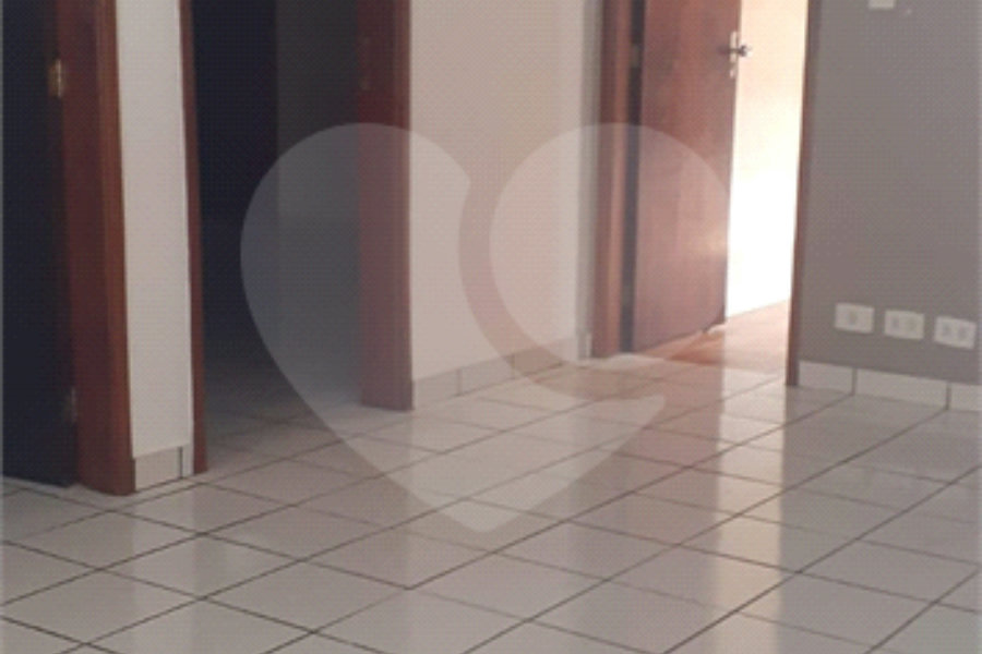 Casa à venda com 3 quartos, sendo 1 suíte,  em Parque Vitória, São Paulo, SP