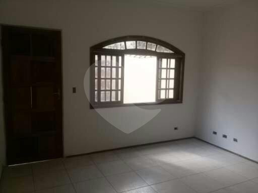 Sobrado à venda com 3 quartos, sendo 2 suítes, em Jardim Monte Kemel, São Paulo, SP