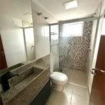 Apartamento com 138m², 3 dormitórios, sendo 3 suítes, 2 vagas de garagem, à venda na Vila Valparaiso em Santo André.