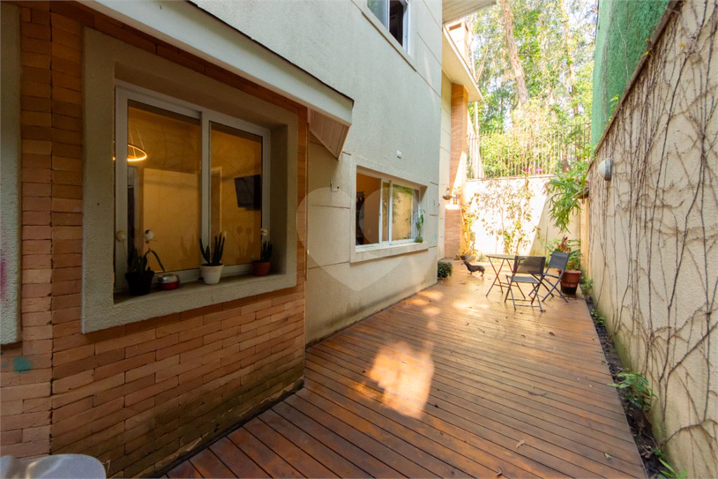 Casa à venda com 5 suítes no condomínio Solar dos Manacas, São Paulo - SP