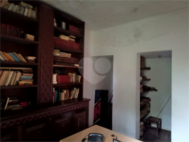 Casa à venda com 4 quartos, sendo 2 suítes,  no condomínio Associação Reserva das Hortênsias, Mairiporã - SP
