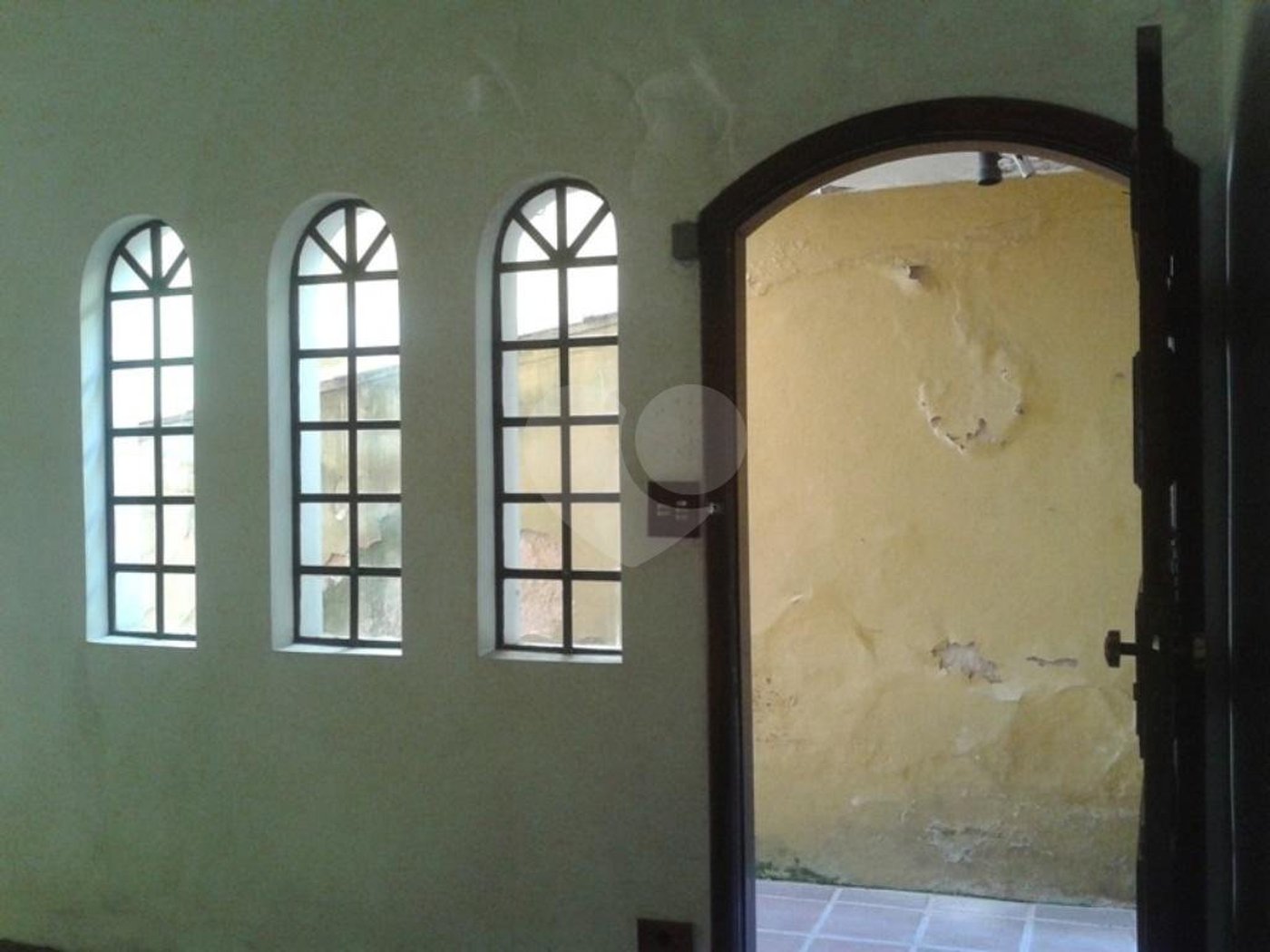 Sobrado à venda ou para alugar com 3 quartos, sendo 1 suíte,  em Horto, São Paulo, SP