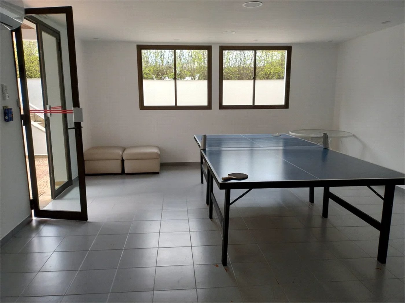 Apartamento à venda com 4 quartos, sendo 1 suíte,  em Brooklin Paulista, São Paulo, SP