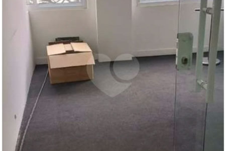 Conjunto comercial para venda ou locação na região da República, Centro