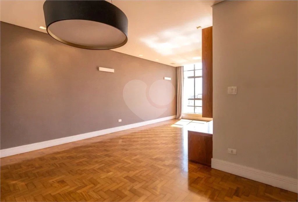 Apartamento à venda 97 m², 2 dormitórios, 1 vaga no Jardim Paulista - São Paulo/SP.