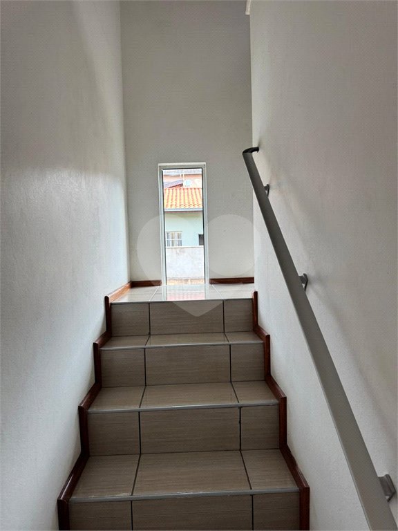 Sobrado à venda com 3 quartos, sendo 1 suíte,  em Parque dos Sabiás, Louveira, SP