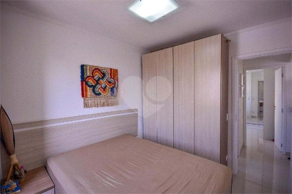 Oportunidade Apartamento mobiliado á venda na saude com 60m² com 2 dorm e 2 vaga. Aceita e estuda Permuta ( sujeito a avaliação).