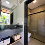 Casa dos Sonhos em Condomínio São Francisco, 3 Suítes, Piscina com Spa e Energia Fotovoltaica