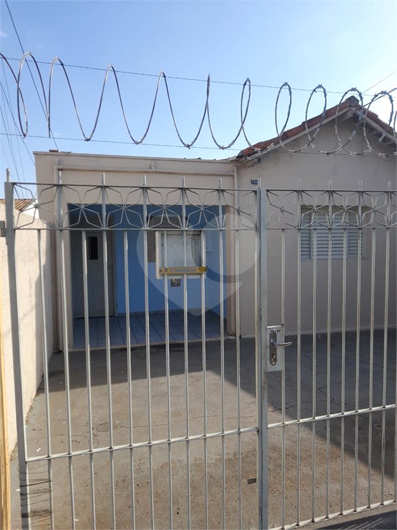 Casa térrea na Vila Prado .