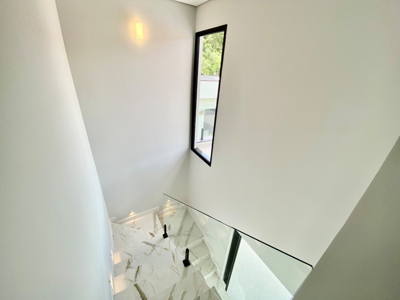Casa à venda com 3 quartos, sendo 3 suítes, no condomínio Vila Giardino, Jundiaí - SP