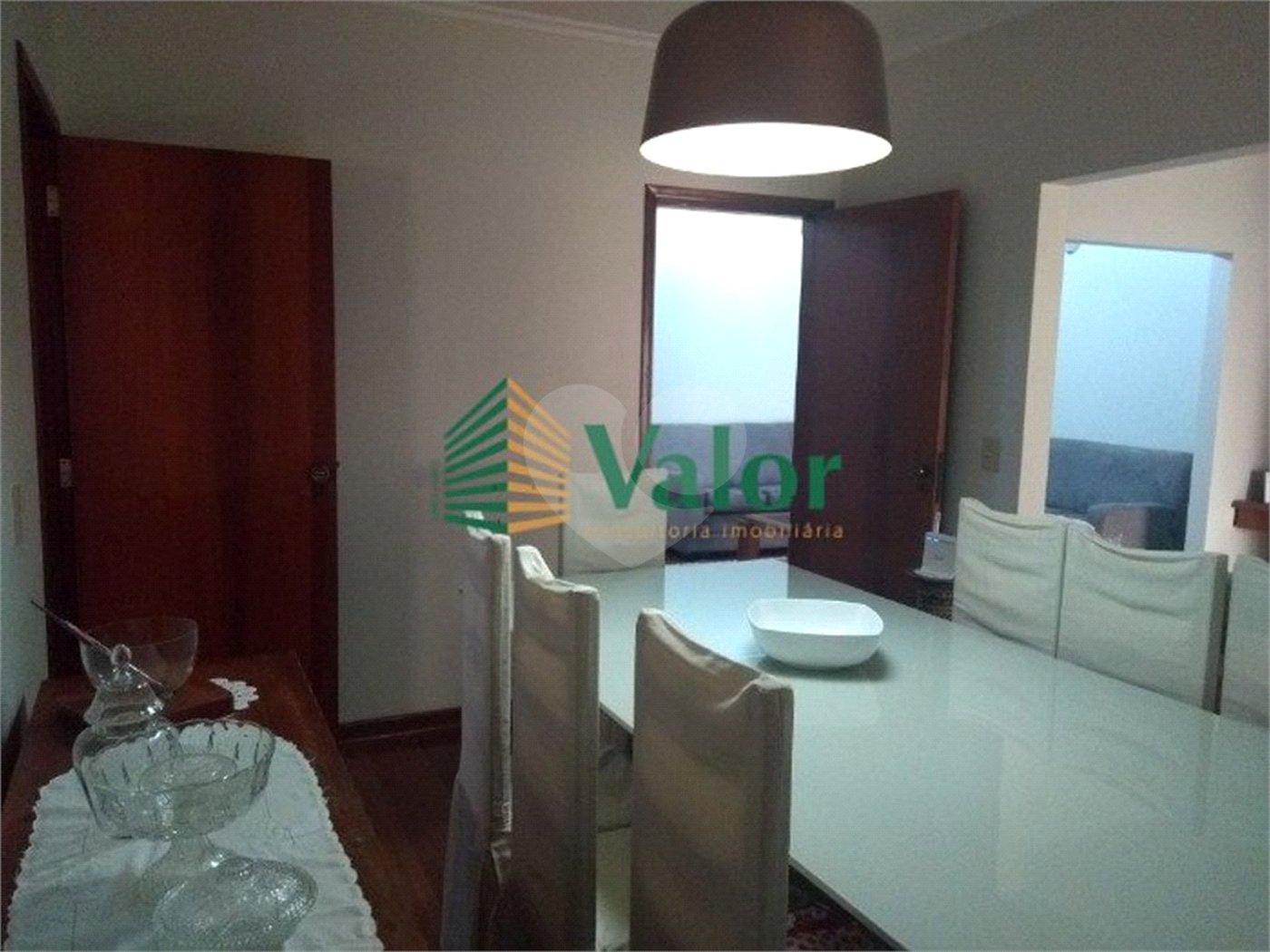 Sobrado á venda no Residencial Jardim Brasil