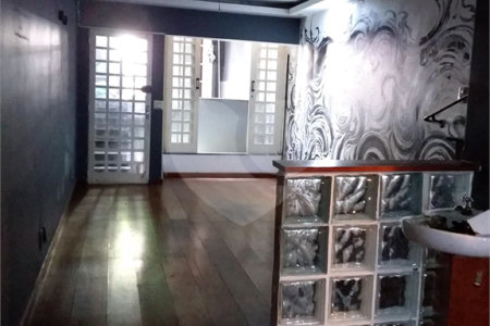 Sobrado à venda com 3 quartos em Moema, São Paulo, SP
