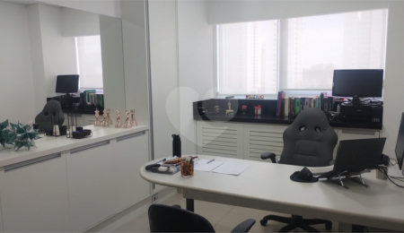 Sala à venda em Vila Mogilar, Mogi das Cruzes, SP