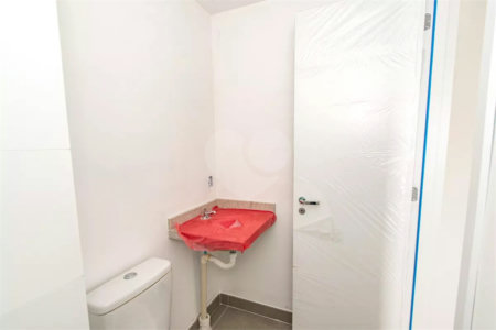 Apartamento à venda com 3 suítes em Vila Firmiano Pinto, São Paulo, SP