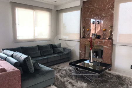 Sobrado à venda com 4 quartos, sendo 3 suítes, em Jardim Franca, São Paulo, SP