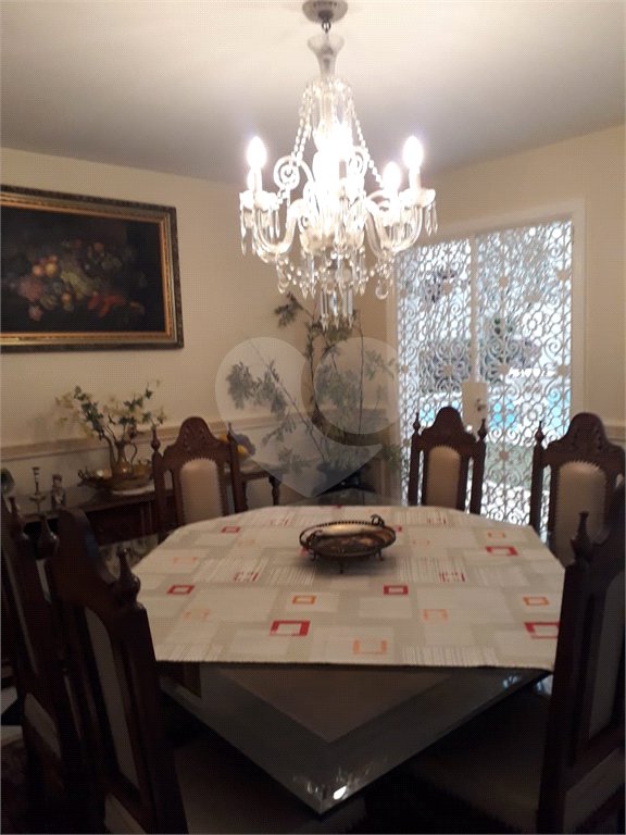 Casa à venda ou para alugar com 5 suítes em Jardim Leonor, São Paulo, SP