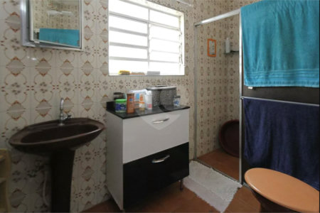 Sobrado à venda com 6 quartos, sendo 1 suíte, em Vila Olinda, São Paulo, SP