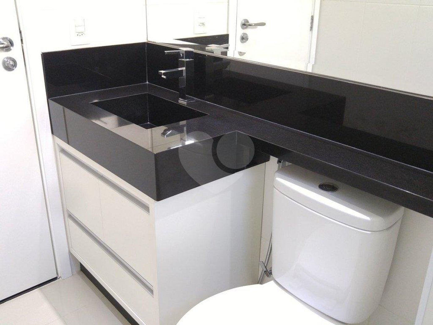 Apartamento à venda com 3 quartos, sendo 1 suíte, em Vila Irmãos Arnoni, São Paulo, SP