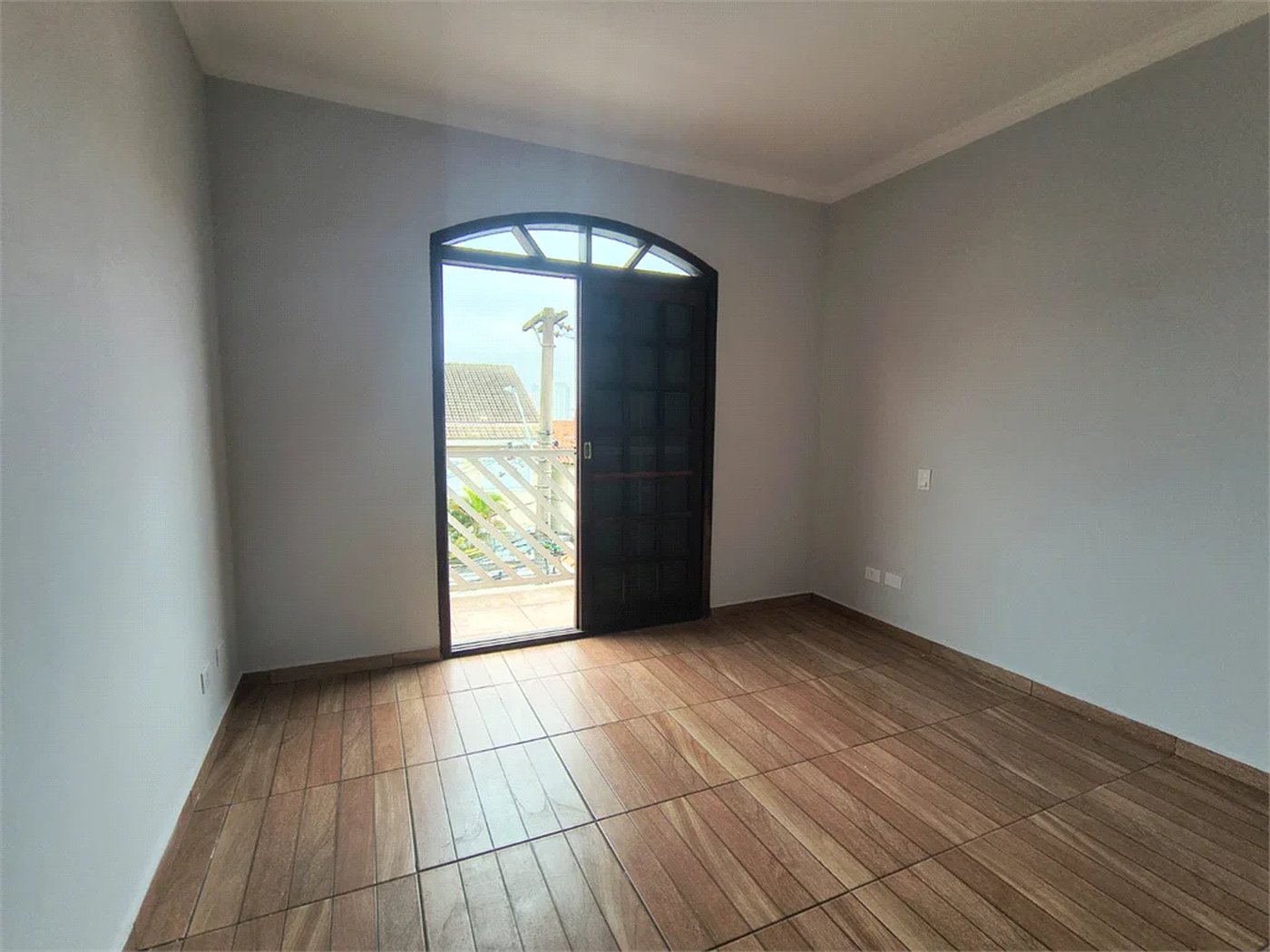 Sobrado à venda com 3 quartos, sendo 1 suíte, em Jardim D'abril, Osasco, SP