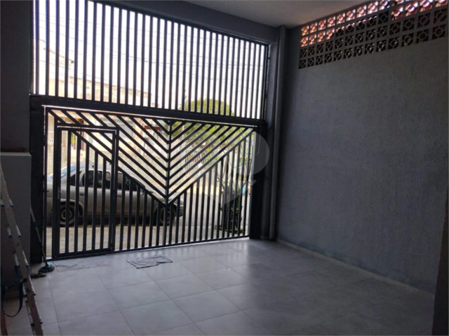Sobrado à venda com 3 quartos, sendo 1 suíte,  em Jaraguá, São Paulo, SP