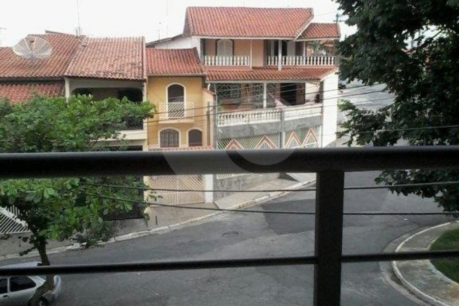 Casa à venda com 2 quartos, sendo 1 suíte,  em Jardim City, Guarulhos, SP