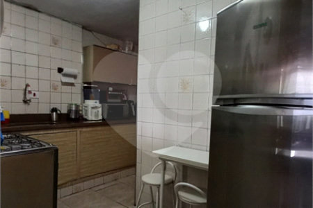 Sobrado à venda com 6 quartos, sendo 1 suíte, em Vila Medeiros, São Paulo, SP