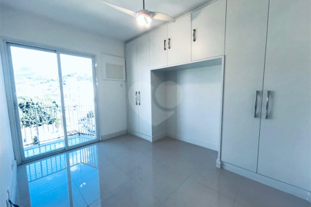 Apartamento à venda com 2 quartos, sendo 1 suíte, em Grajaú, Rio de Janeiro, RJ