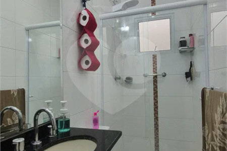 Casa à venda com 2 suítes no condomínio Simão Machado, São Paulo - SP
