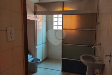 Sobrado à venda com 4 quartos, sendo 1 suíte, em Cidade Jardim Cumbica, Guarulhos, SP