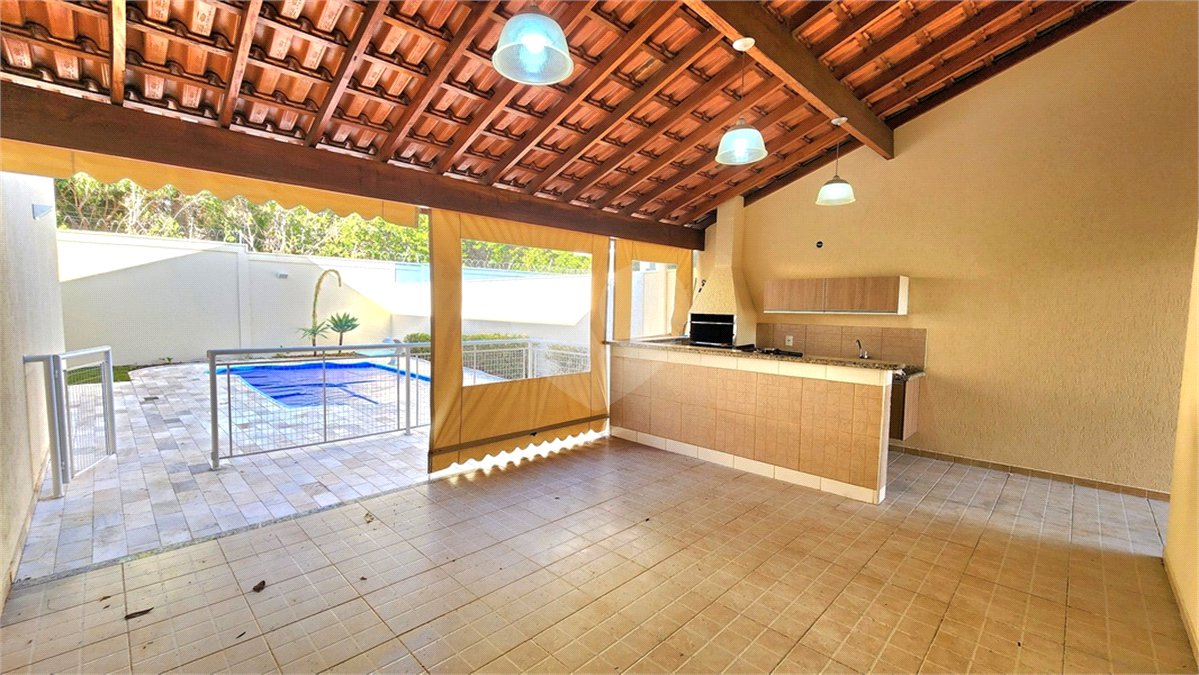Casa à venda com 3 quartos, sendo 1 suíte, no condomínio Bouganville, Araraquara - SP
