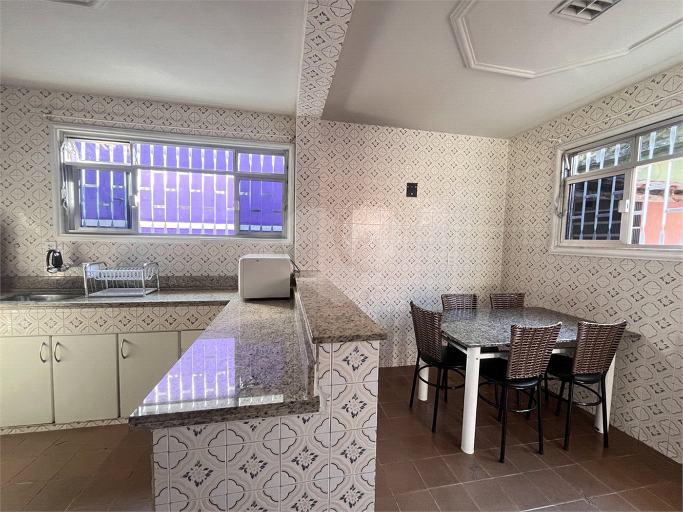 Casa à venda com 3 quartos, sendo 1 suíte,  em Campo Grande, Rio de Janeiro, RJ