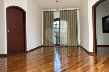 Casa à venda com 4 quartos, sendo 2 suítes,  em Jardim Pagliato, Sorocaba, SP
